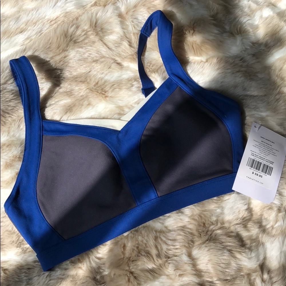 Fabletics shira sports bra